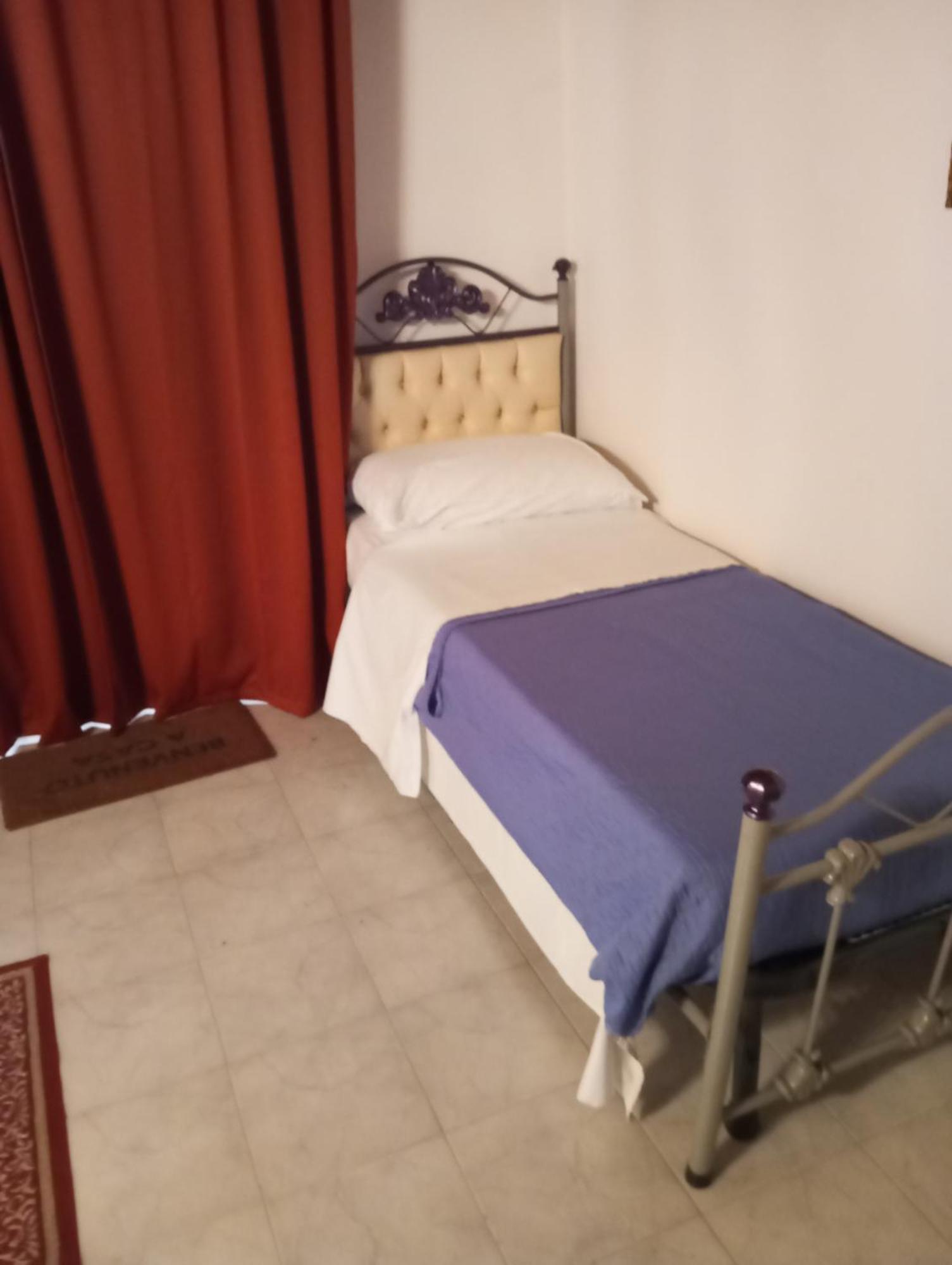 Domvs 84 Hotell Torre Annunziata Eksteriør bilde